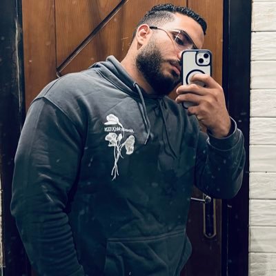 alialimohammed_'s profile picture. ليونيل ميسي وابويا وامي 🇦🇷. ومن زمان في الدم حب الاهلي ❤️🦅vet V