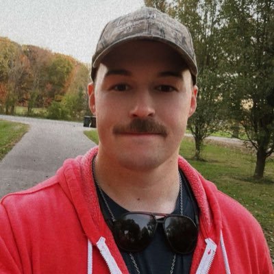 T_Burnsey's profile picture. Acta Non Verba