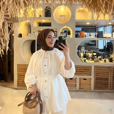 ZeynepY216's profile picture. surgical nurse