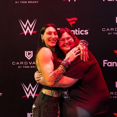 HidingInTheIvyy's profile picture. Laroi , Ripley, and Vaquer are all I need.