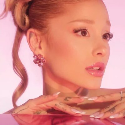 sationcy's profile picture. I am leaving discord, development, etc. due to the toxicity and other current reasons. / and eventually I'll be back, or not. / (doc)..