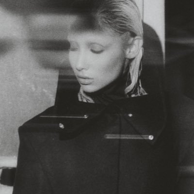 the_heliii's profile picture. 