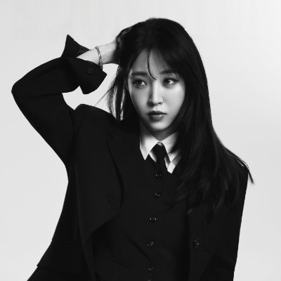 boundforaswim's profile picture. ⋆.˚𖦹⋆.˚ 8teen • she/her • moonbyul biased moo ‹3
     worlds #1 waitress the musical enjoyer
lesbian • art and writing comms open!!