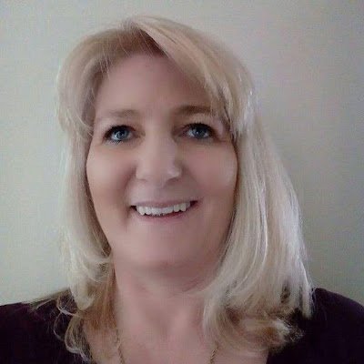 AmandineFa49403's profile picture. 