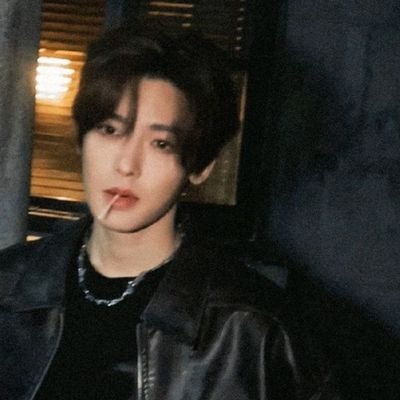 ClarissaP17706's profile picture. 🙂