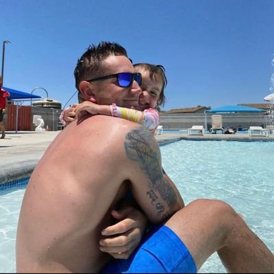 TomLarry01's profile picture. 🇺🇲🇺🇲🇺🇲🙏😘❤️