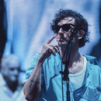 nxthingbutswift's profile picture. no conozco otra vida fuera de escuchar the 1975 y ser de boca juniors