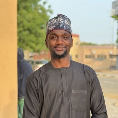 emxtee's profile picture. 🇳🇬 Library Info Sci @BUK | NGO | Airdrop Hunter | InfoFi Yapper | Crypto → Oil Empire 🌱 | Barca ❤️ | Mama’s Pride 💙 | Kano | Subs 👇