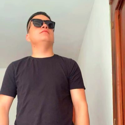 OmarMolina2000's profile picture. 