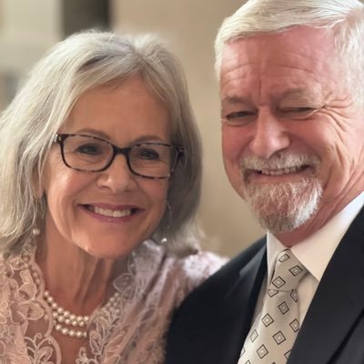 LauraGailRowe's profile picture. Saluki Ag Alum. Mediator, mentor, coach. Brewers/Badgers/Packers fanatic. Pianist wanna-be and music lover🎶