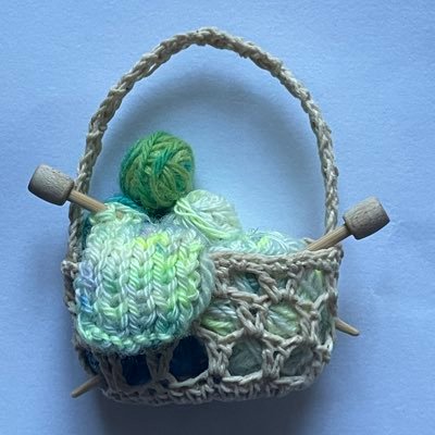 nattun_bodymake's profile picture. 最近はいつも編み物してます。ダイエットはぼちぼち。 編み会を開こうとしています。いつかは都心にニットサロン作るのが夢！ #なつのごはん #なつのの散歩道 #なつのニット 2021/11/10〜断酒 好きなことを大切に #みなとく編み会