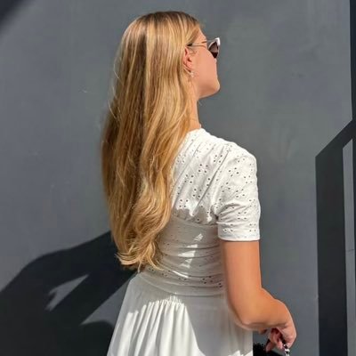 Abesh_97's profile picture. افعل ما توَد أن يعود لك يوماً.."