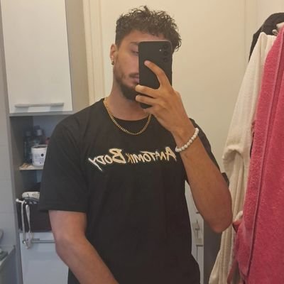 Yami_Ezio's profile picture. Free 🇳🇬🇵🇸🇸🇩🇾🇪🇱🇧🇸🇾🇨🇩🇦🇲|
@Juventusfc 🤍🖤 | 
✝️❤  | Mes 3 Passions | Jeux vidéos 🎮Manga 🎴 | Foot ⚽️ | insta : ezio_uchiha | Kenan Yildiz 👑