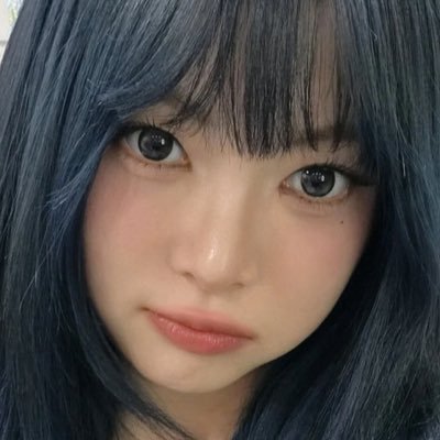 eunchaekook's profile picture. me, eunchae and jungkook watching tangled together. (pt-br/eng)