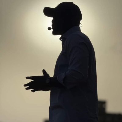 manoutine's profile picture. Software Engineer #LeDondeSoiPourLaPatrie