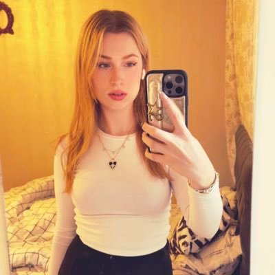 sernyars's profile picture. 