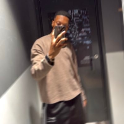 chukwucha_'s profile picture. 