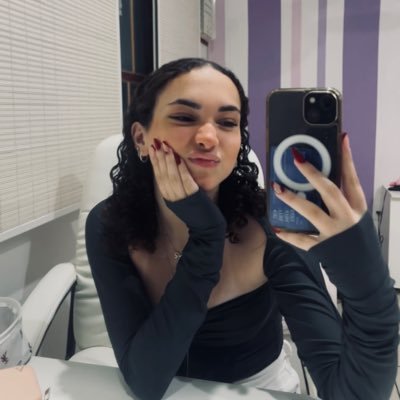 gabisegreto's profile picture. 🌟