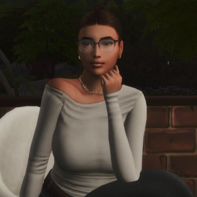 purpurness's profile picture. new simmer • she/her • 🇫🇷