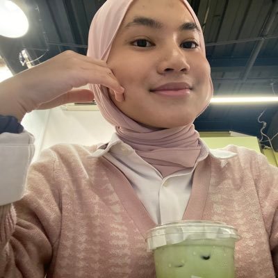 muuutiiiaaa's profile picture. mau keliling dunia (bismillah)