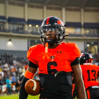 _biGold's profile picture. RaKaveon Goldsmith || 🎓2028 Hoover High || QB 🏈 ||Combo Guard 🏀 || 6’1” || 185 lbs