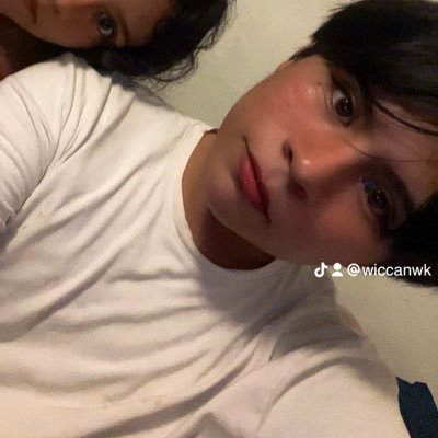 scwitchx's profile picture. everybody knows im sad