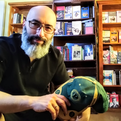 NestorZitro's profile picture. Escritor de realismo fantástico, historias urbanas, de suspenso y paranormales. Autor de "Relatos para un joven Mulder".