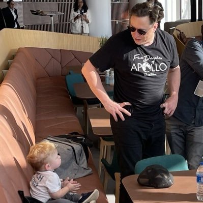 doge_elon384's profile picture. 