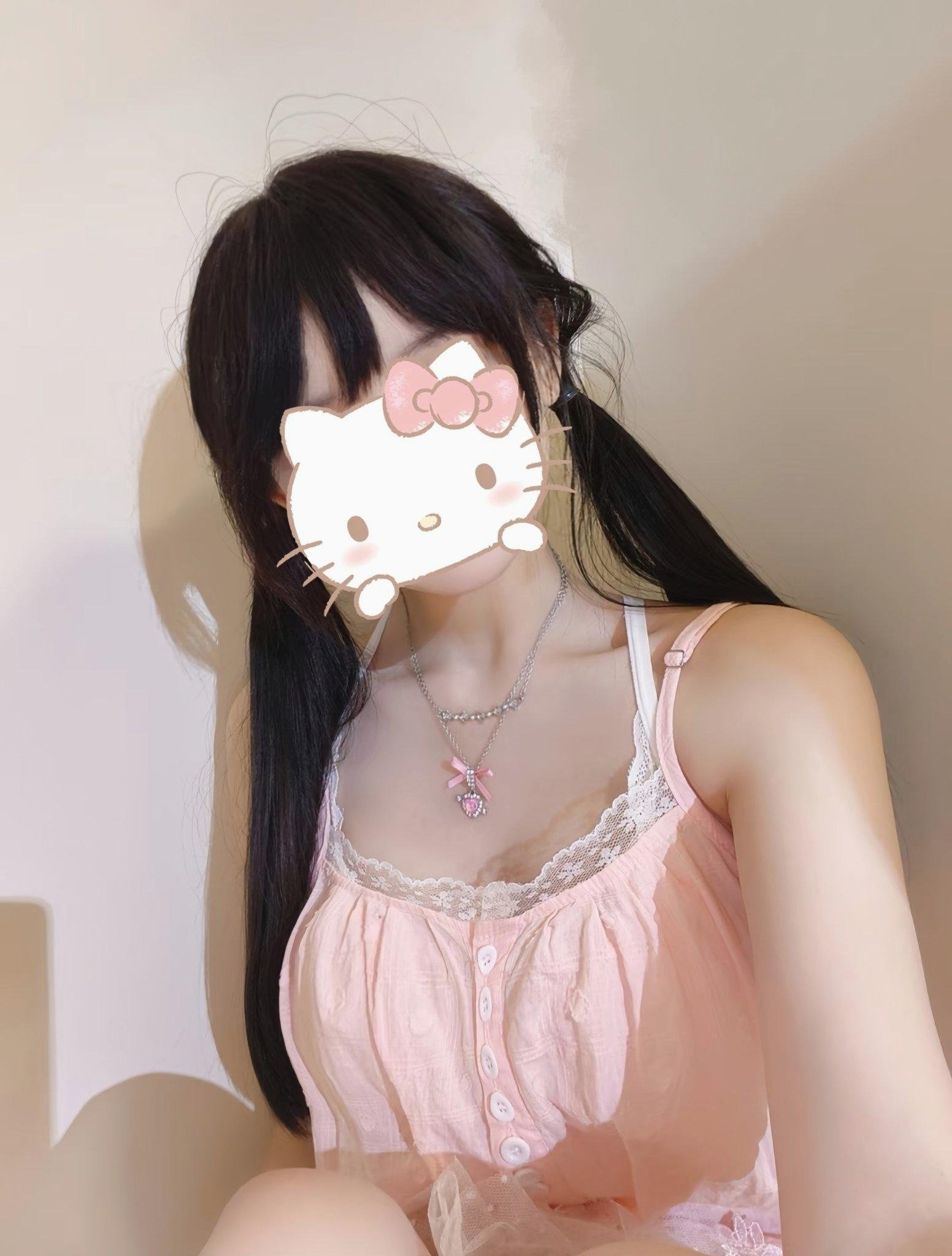 marciacd2j98082's profile picture. 清楚に見えるちょっとえ♡なお姉さん|面白い性格らしい|関西人|会社にバレたらすぐ消します|通知オンにしてお待ちくださいませ