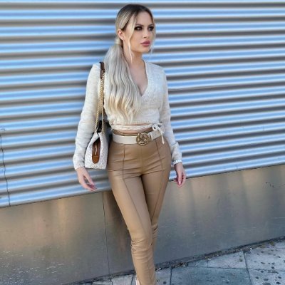 Candytta4's profile picture. Sorry for not replying to your message sooner, I was busy getting some fresh air