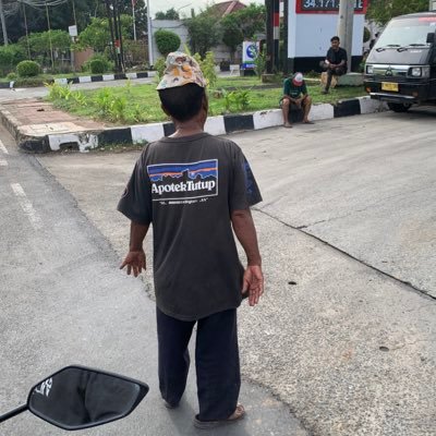 vllienskyy's profile picture. 