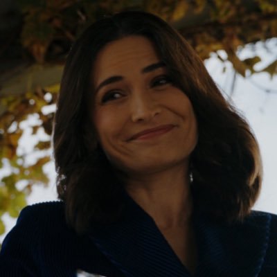 NELLIELAROYS's profile picture. 