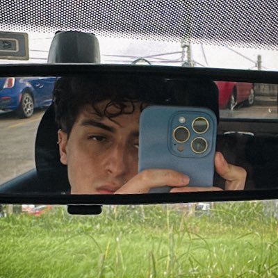 franpiccardo's profile picture. mirar la nada, una vez por semana, termina ubicando al menos un día.