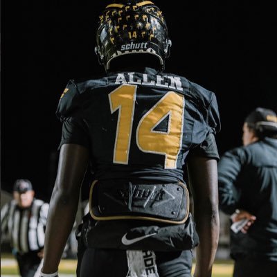 Jay_Allen4's profile picture. C/O 28✝️ | WR @dhswarriorfb | 6’1 185 | ( current ) 40 4.60 ( new acc ) D’iberville Football | Bench 230 | Squat 375 (228-229-3373)
