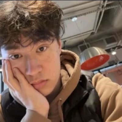 delicxtz's profile picture. acc for yapping about roblox & anything!