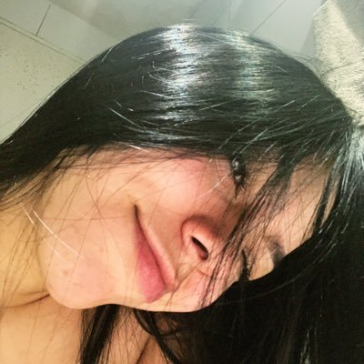 itsgxs's profile picture. my era: i don't give a shit