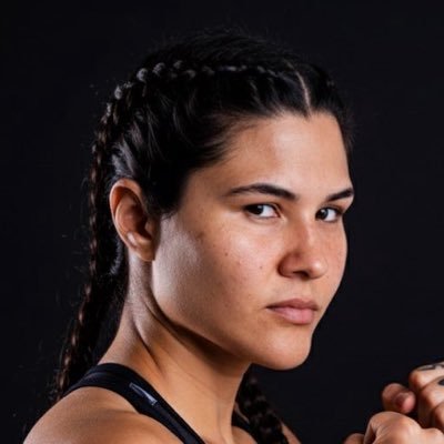 ijessicaclh's profile picture. Lutadora, amante da adrenalina, gosto de música, games, filmes de terror, mais todo tipo de arte. Escrevo besteiras aqui e talvez coisas proveitosas também.