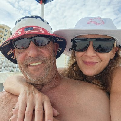 floridiansunite's profile picture. "It's not the size of the dog in the fight, it's the size of the fight in the dog". Mark Twain 

https://t.co/dmVJYSYz4d
Floridians Unite