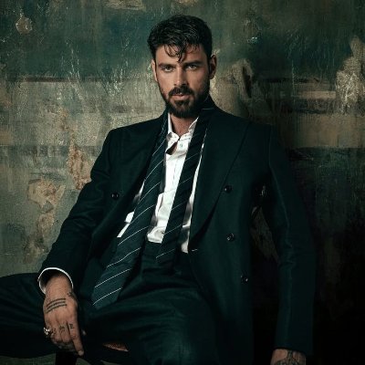 mmOfficail1's profile picture. Stay focused, resilient, and always strive for greatness. Play a significant role in life.🧗