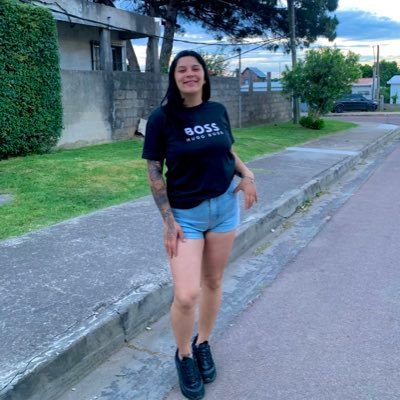 briii1891's profile picture. Universo siéntete libre de sorprenderme ✨. Bien ♉️, PEÑAROL y rosés tintooo🍇