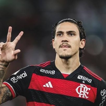 strawbeefields's profile picture. 