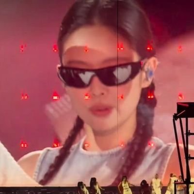 wishflowd's profile picture. 