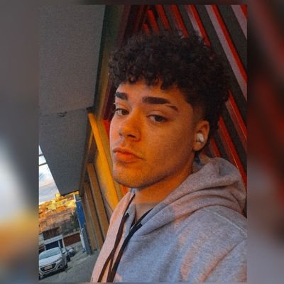 kauesyy's profile picture. you're on your own, kid! 🧚🏻‍♂️✨️