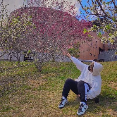 Lun9311011's profile picture. 