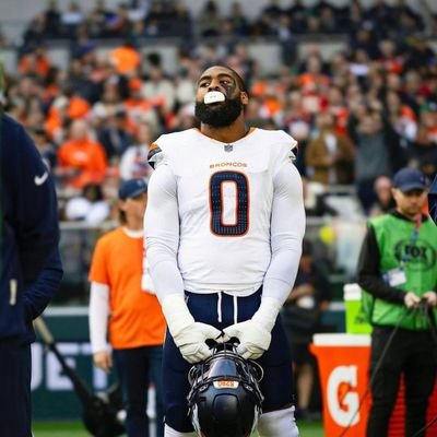 KathiDB4Life's profile picture. Denver Broncos 🏈🧡💙 #BroncosCountry Draft nerd
Movie & TV Show Junkie
Cancer surviver in remission