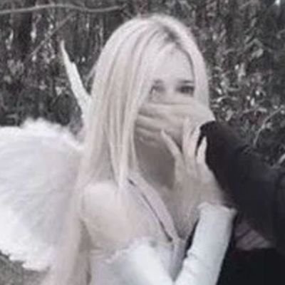 prncesspistols's profile picture. ;  @ isa    ~   ☆  |
  #  she  /  they  |
  !   bisexual  |
  𓍼  19