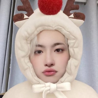 shinjisponge's profile picture. 19 year old girl with interests but I don’t talk about them because I only retweet 🕊️🥀 @cisfujo 07.28.25🕊️🥀