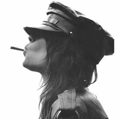 Ashmoonforyou's profile picture. marah mulu