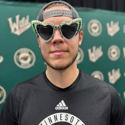 bramey_'s profile picture. #GoPackGo #FearTheDeer #ThisIsMyCrew #mnwild #RollTide