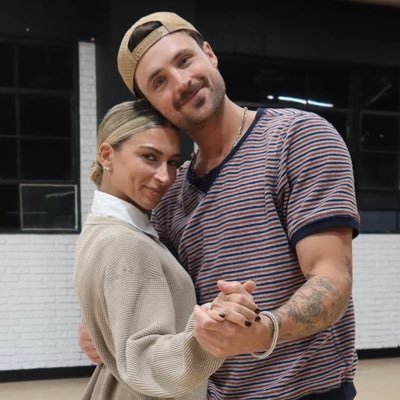 dwtsmarisa's profile picture. daniella karagach fan account | 20